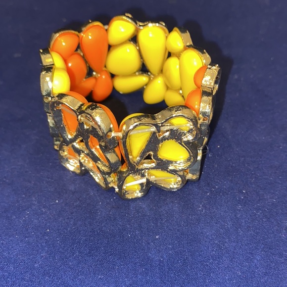 Ceramic and Gold plated elastic bracelet - Picture 2 of 3